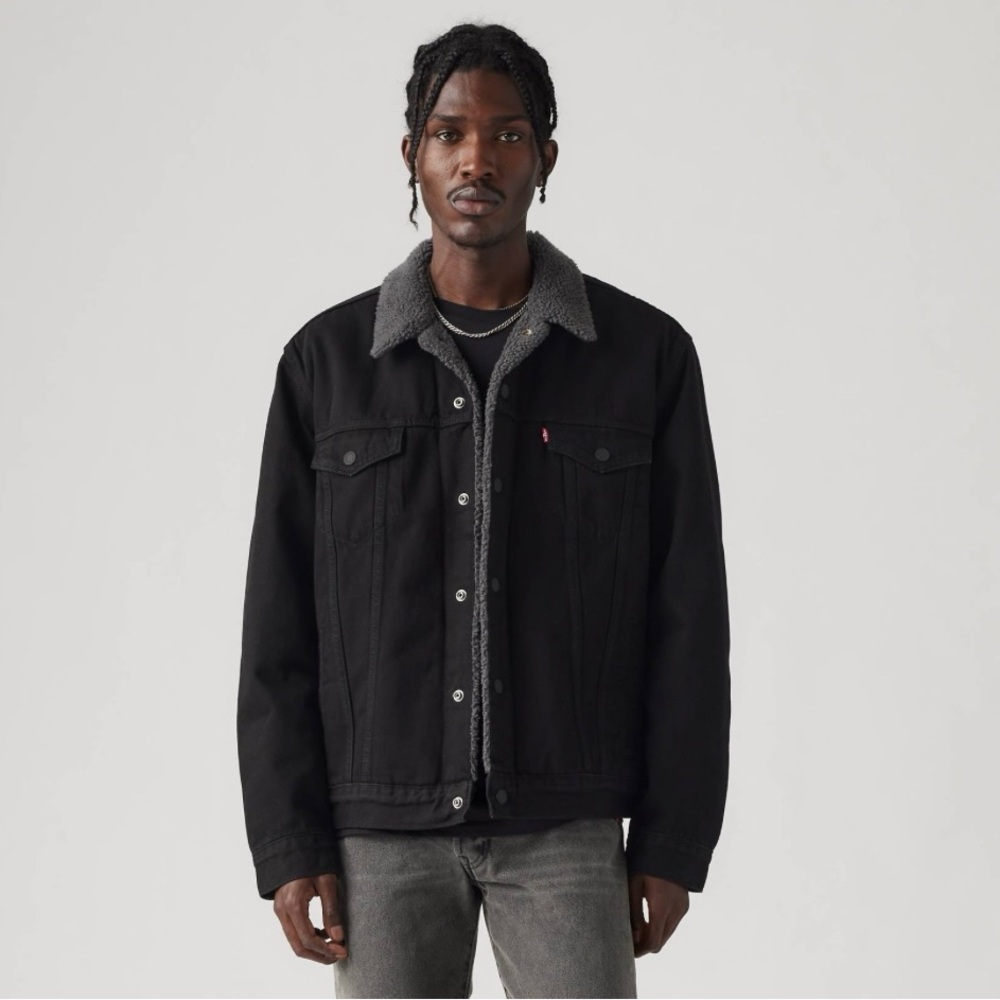 Black Sherpa Lined Trucker Jacket - Size L - Levi's